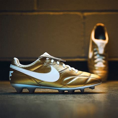 weiß goldene nike fußballschuhe|Weiß Fußball Fußballschuhe (23) .